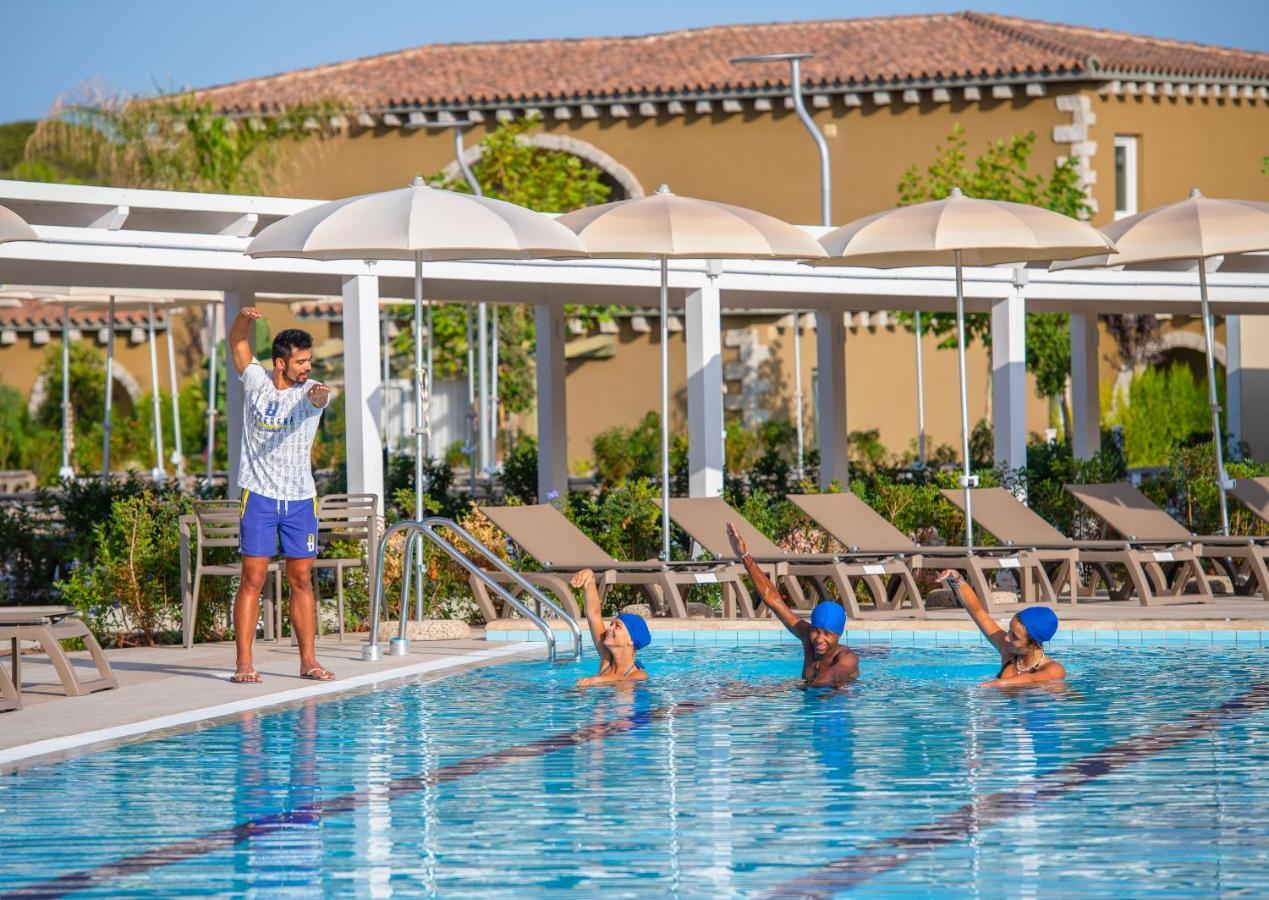 Is Serenas Badesi Resort 外观 照片